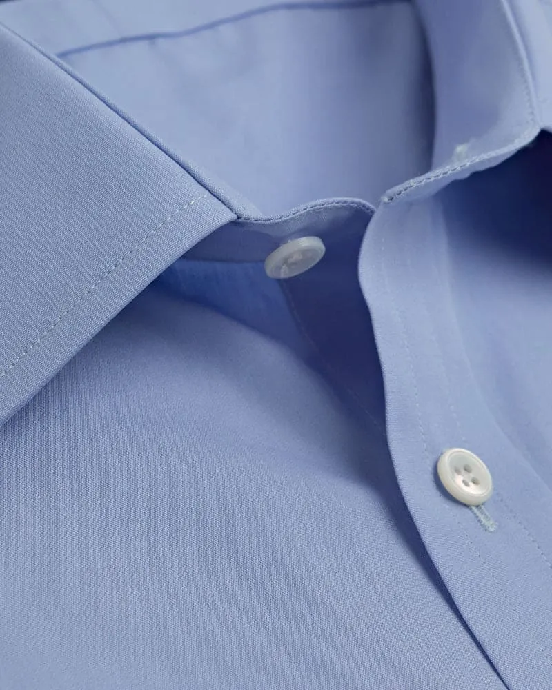 Classic fit, Classic Collar, Two Button Cuff Shirt In Plain Blue Poplin