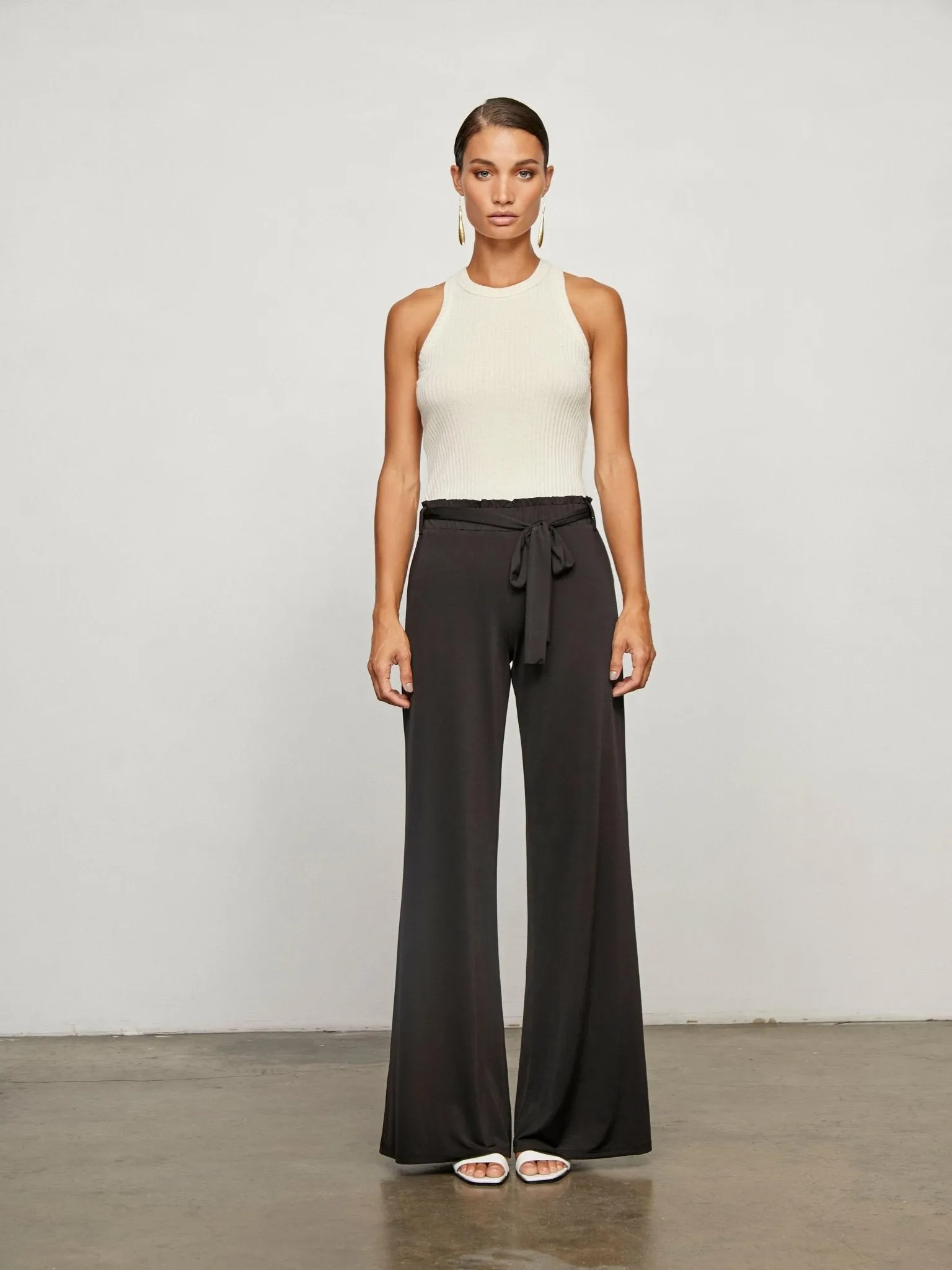 Krisa Paperbag Wide Leg Pants in Black