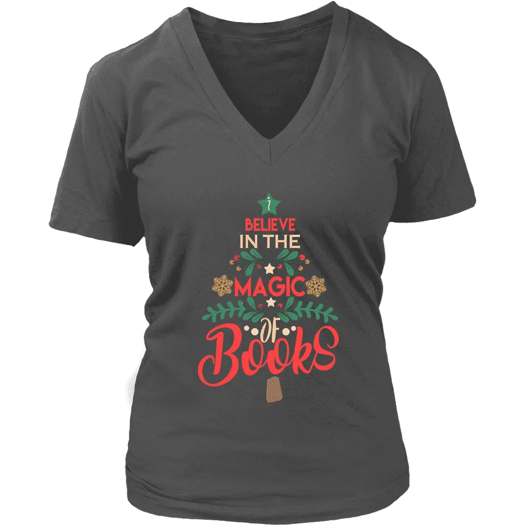 "The magic of books" V-neck Tshirt