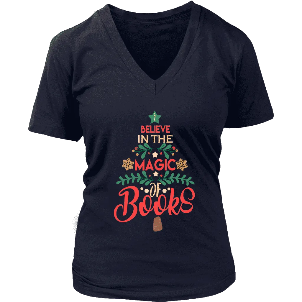 "The magic of books" V-neck Tshirt