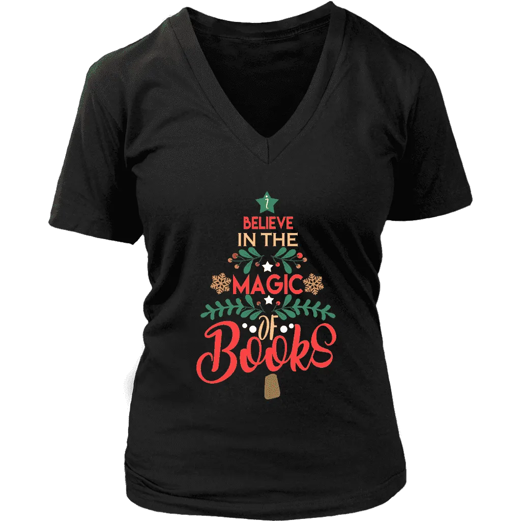 "The magic of books" V-neck Tshirt