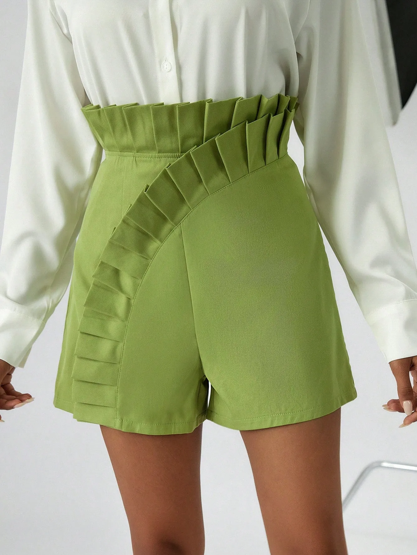 Solid Ruffle Trim Shorts