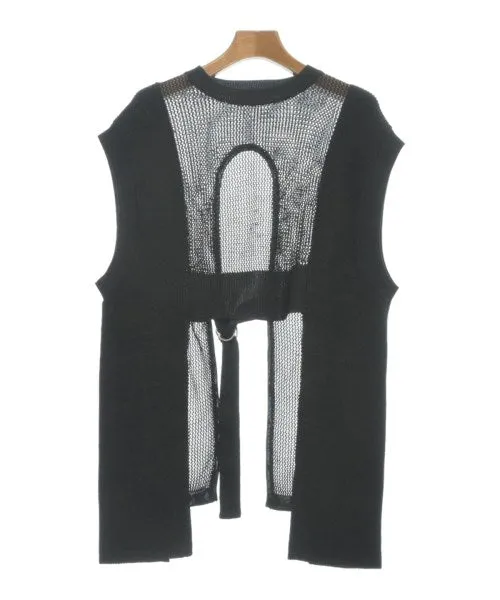 UN3D. Sleeveless tops